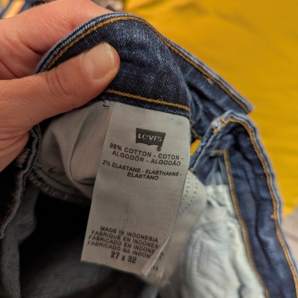 Levi’s Jeans Women’s Size 27 x 32 - Picture 4 of 4